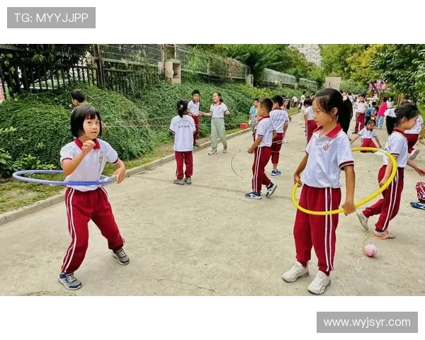 课间两人趣味互动游戏大全收录一百种适合学生轻松玩的创意玩法